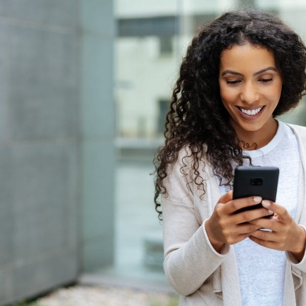 A new immigrant using a phone app.