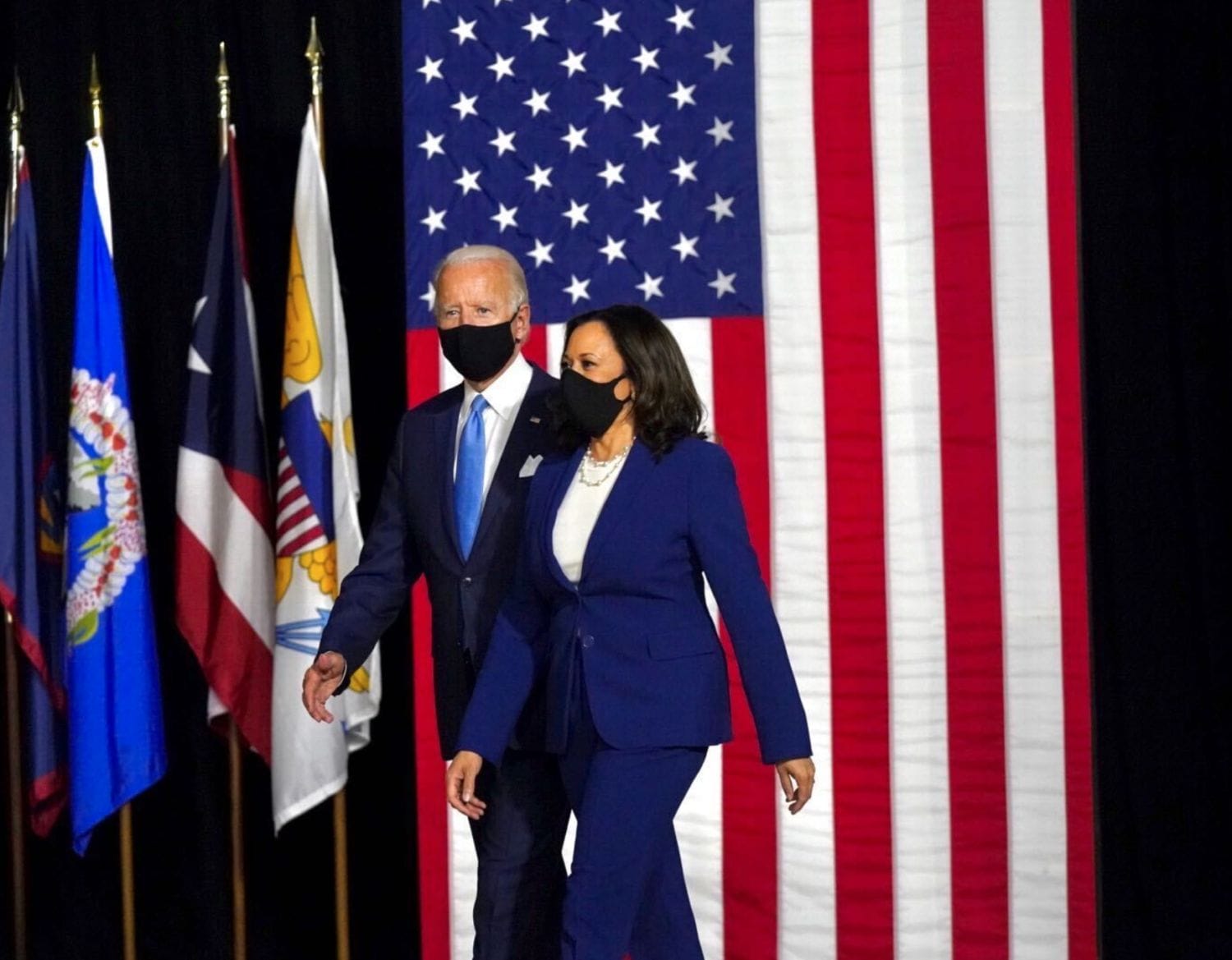 Kamala Harris and Joe Biden wear masks